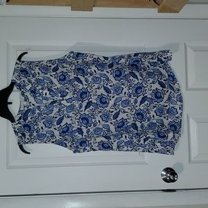 Chaus Ladies sleeveless shirt.  Free gift with every purchase!